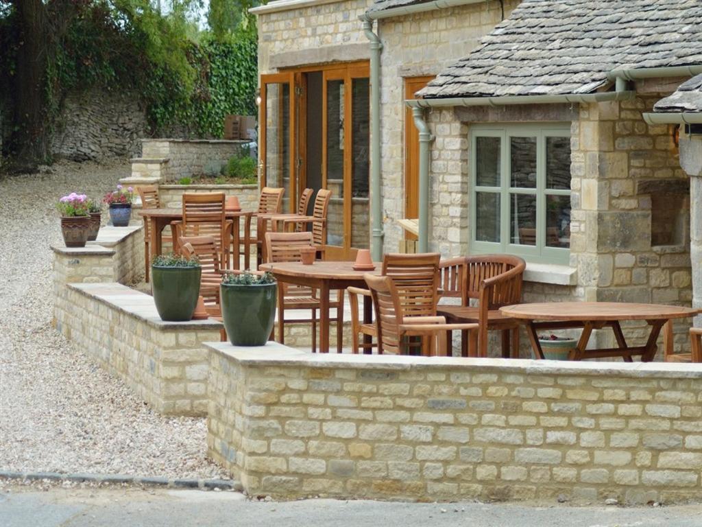 بورتون أُنذ ووتر The Plough B&B المظهر الخارجي الصورة