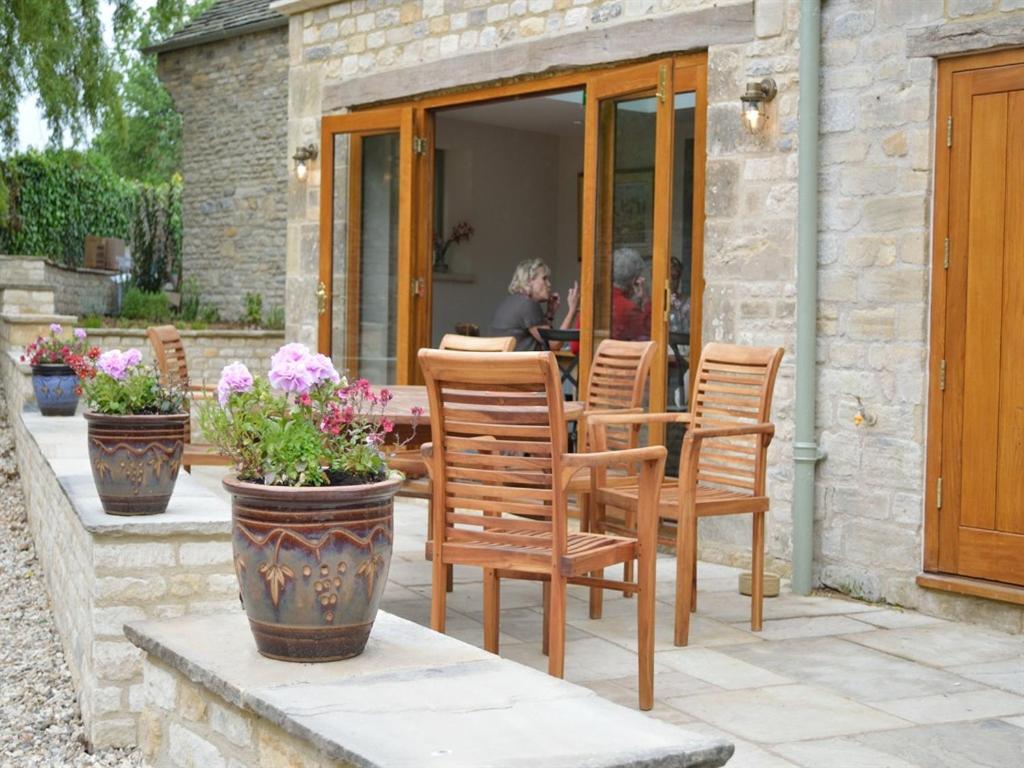 بورتون أُنذ ووتر The Plough B&B المظهر الخارجي الصورة