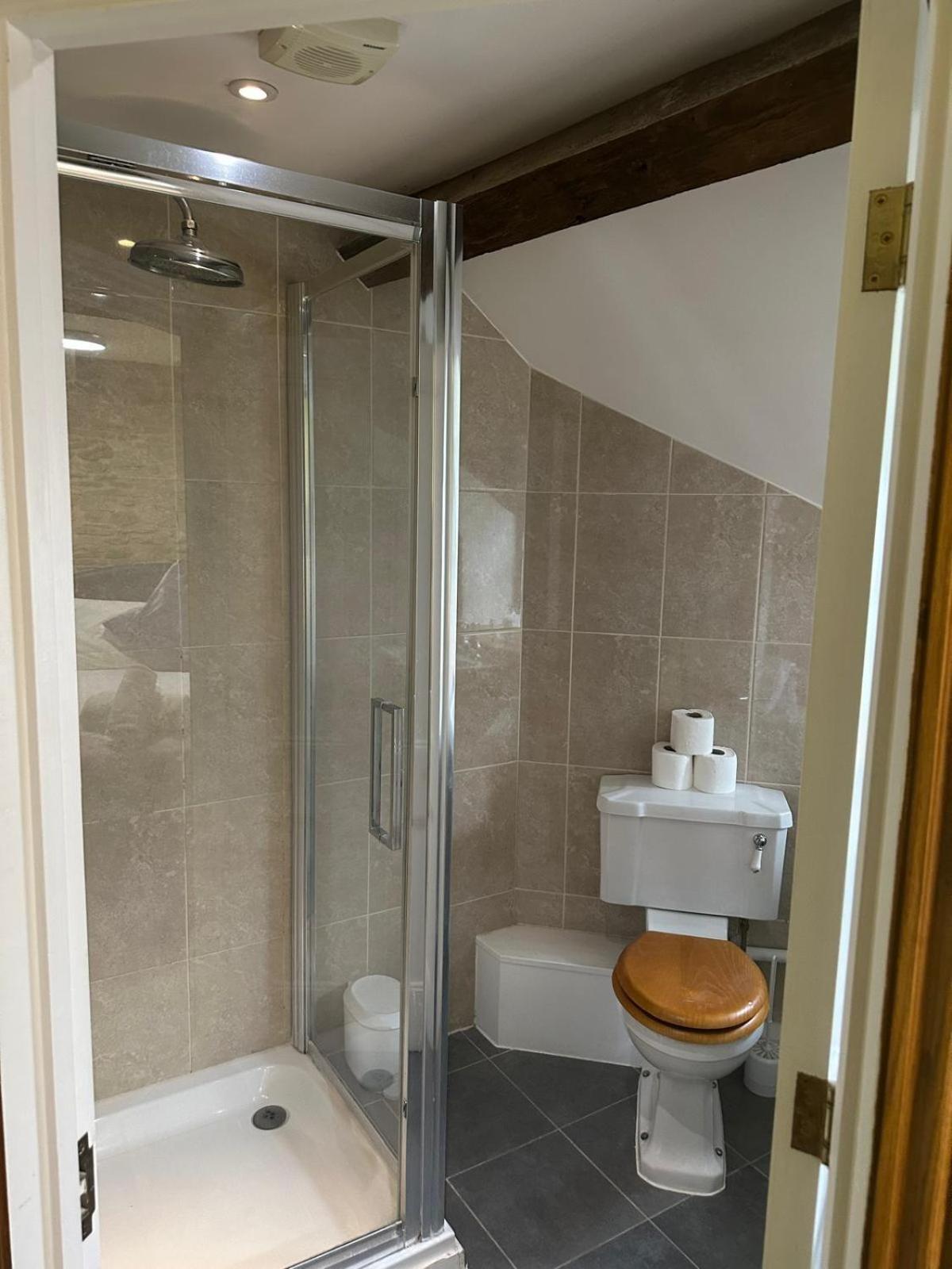 بورتون أُنذ ووتر The Plough B&B الغرفة الصورة