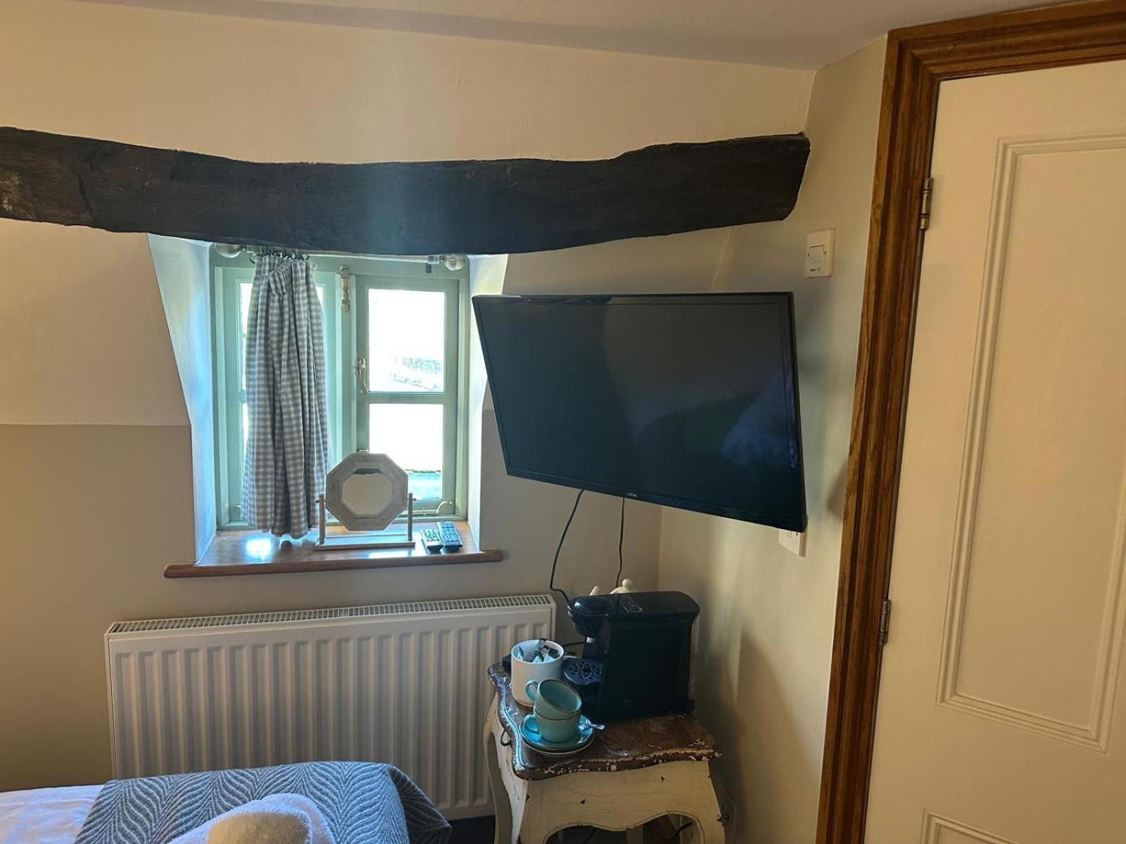 بورتون أُنذ ووتر The Plough B&B الغرفة الصورة