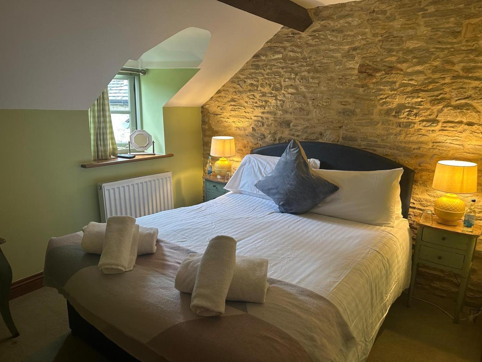 بورتون أُنذ ووتر The Plough B&B الغرفة الصورة