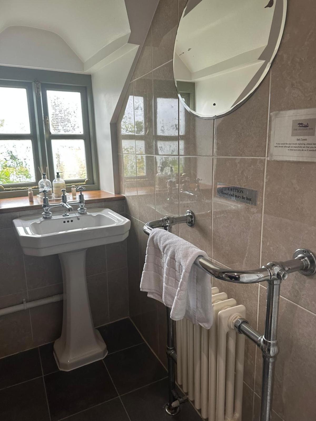 بورتون أُنذ ووتر The Plough B&B الغرفة الصورة