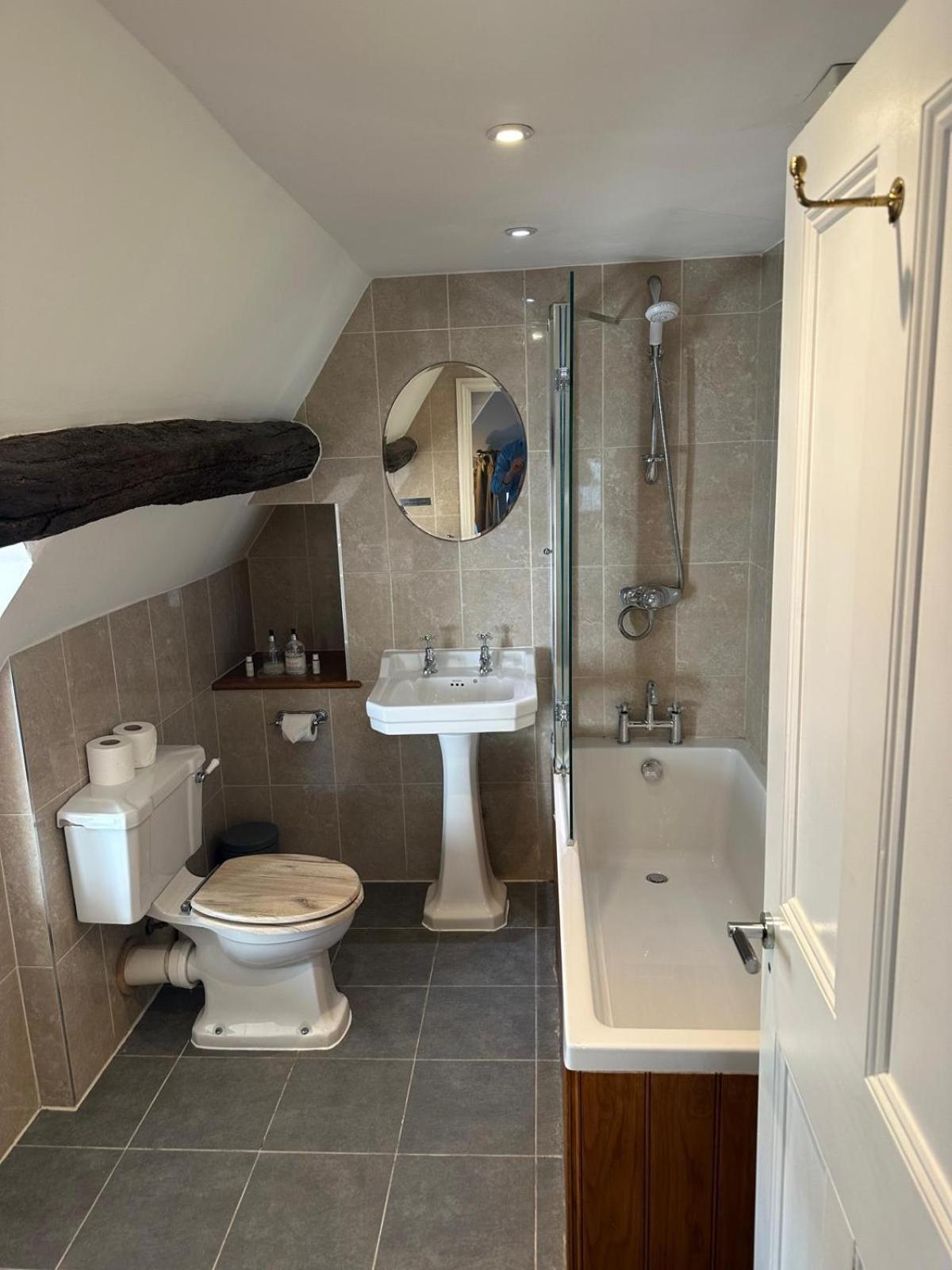 بورتون أُنذ ووتر The Plough B&B الغرفة الصورة