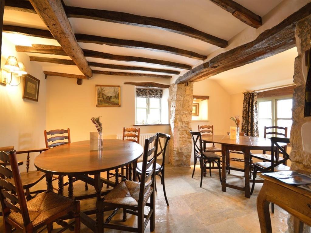 بورتون أُنذ ووتر The Plough B&B المظهر الخارجي الصورة